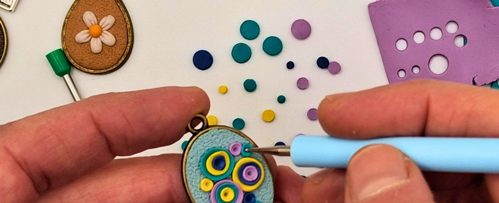 Flower Pendants Workshop in Vienna in English