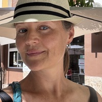 Vermiete zur Mitbenutzung ruhige und helle Raum um kreative Ideen zu verwirklichen 