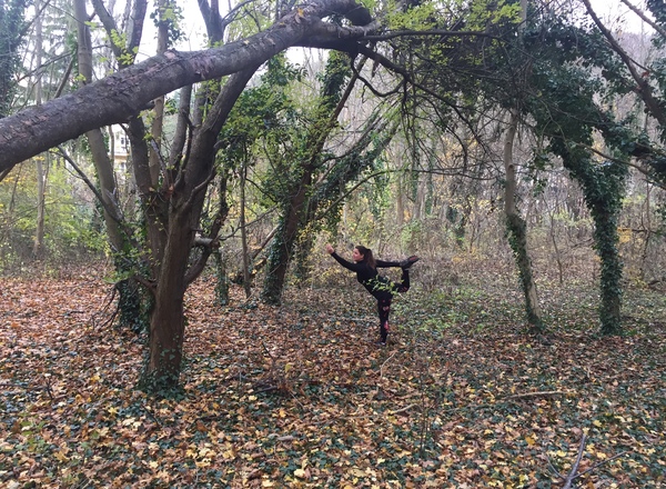 BACK.TO.THE.ROOTS - Outdoor-Yoga