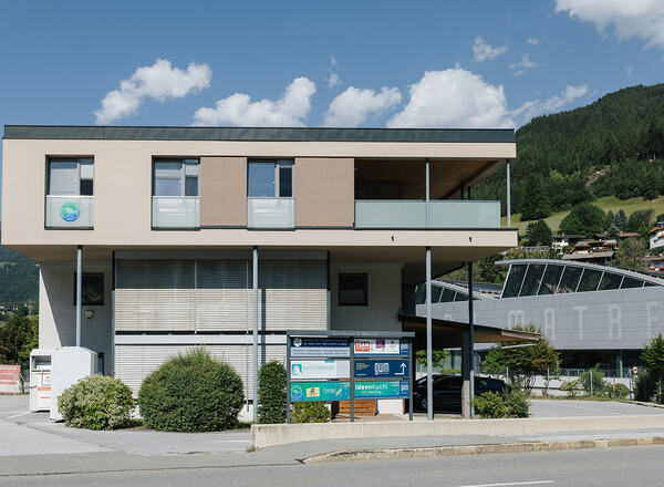 Modern arbeiten, Wissen teilen und sich wohlfühlen – alles unter einem Dach.