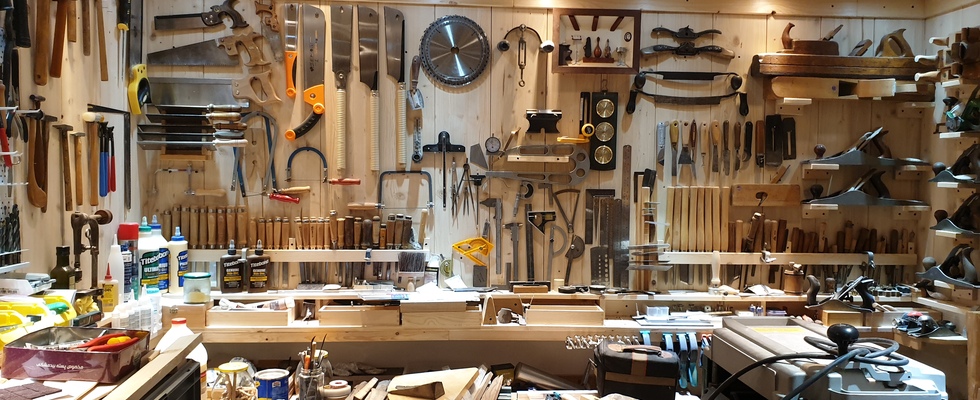 Studio /Atelier / tischlereiatelier / Werkstatt / Holz-Handwerk & Kunst