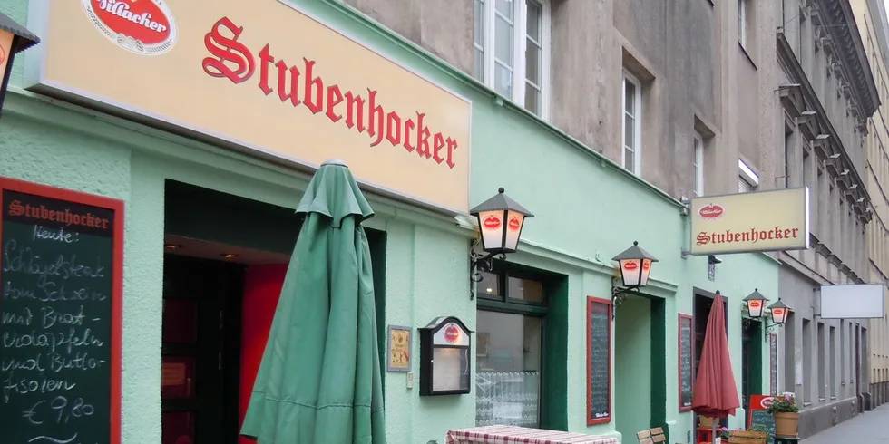 STUBENHOCKER – Foto 1