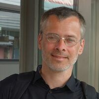 Einige Arbeitsplätze in hellem Gemeinschaftsraum frei!