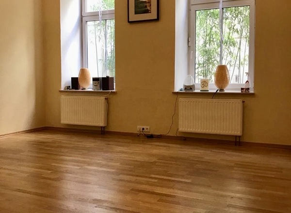 Yogaraum für kleine Gruppen