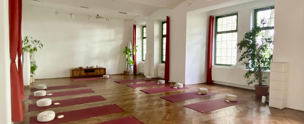 Gratis Schnupperwoche Therapeutisches Yoga/Hatha Yoga Trimesterstart