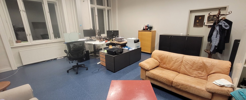 suche Nachfolge für einen oder zwei Büroräumen im Gemeinschaftsbüro