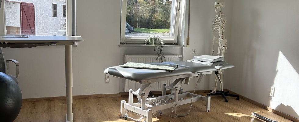 Geräumigen Praxisraum zu vermieten ✨