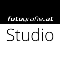 Miete dir ein professionell ausgestattetes Fotostudio in zentraler Lage für deine Foto- und Video-Projekte!