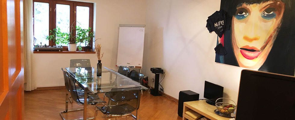Vermiete Meetingroom bzw. Seminarraum in herrlicher Ruhelage mit guter Öffi-Anbindung