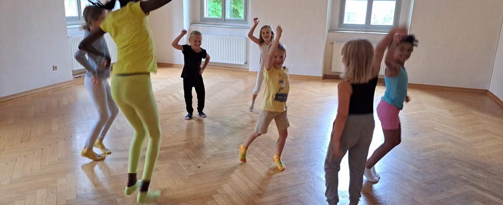 Sommercamp "Tanzwellen - eine ozeanische Kindertanz-Reise"