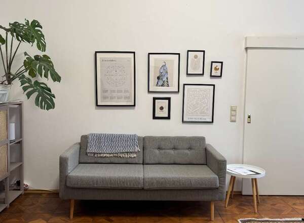 Schöner, ruhiger Büroraum im Altbau