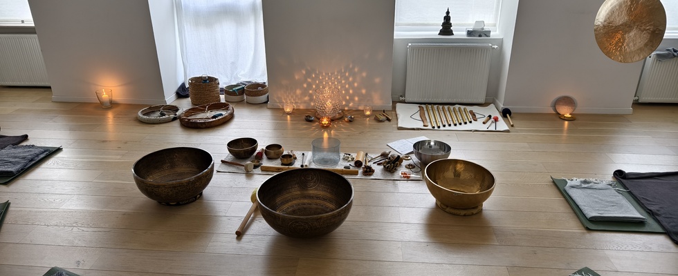 Deep Relaxation_SOUNDJourney___ *SOMATIC SOUND Mondays* ____ MO 19h30-21h15 @sbasewien.at