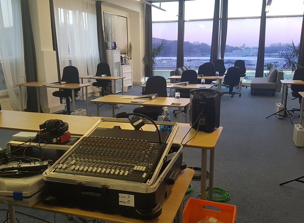 Vermiete Seminar-/Schulungs-/Besprechungsraum 
