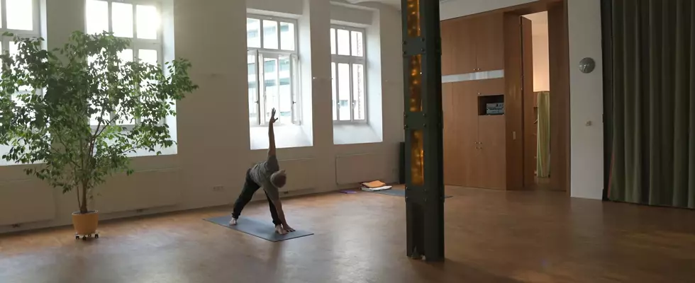 Yogastudio mit 2 Übungsräumen