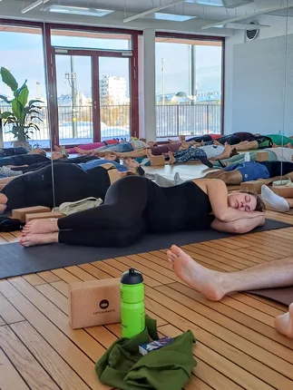 Dein Yoga Leo -  Yoga- und Pilatesstudio  – Foto 7