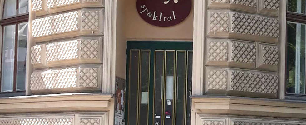 Spektral
