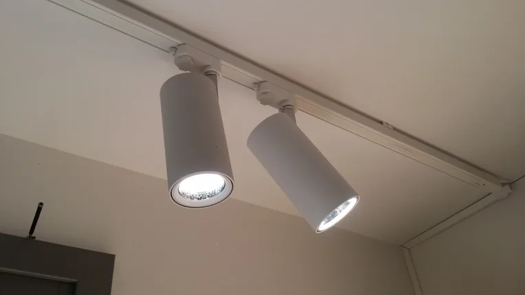 Licht-Designerin, individuelle Lichtlösungen, High End Audio Geräte – Foto 7