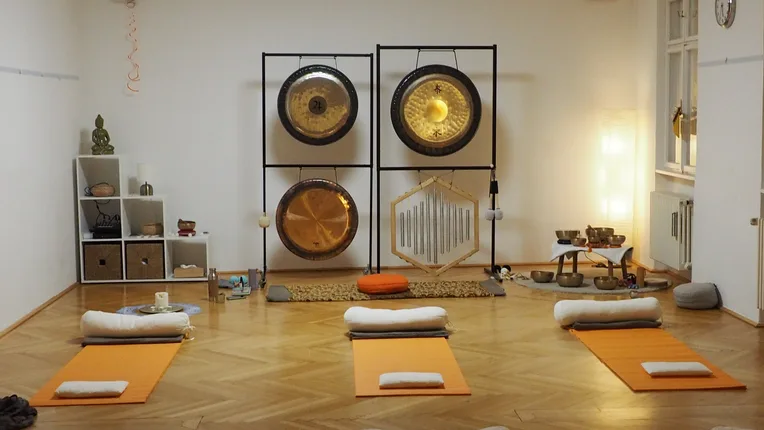 San Yoga mit Sandra Zerbs – Foto 4