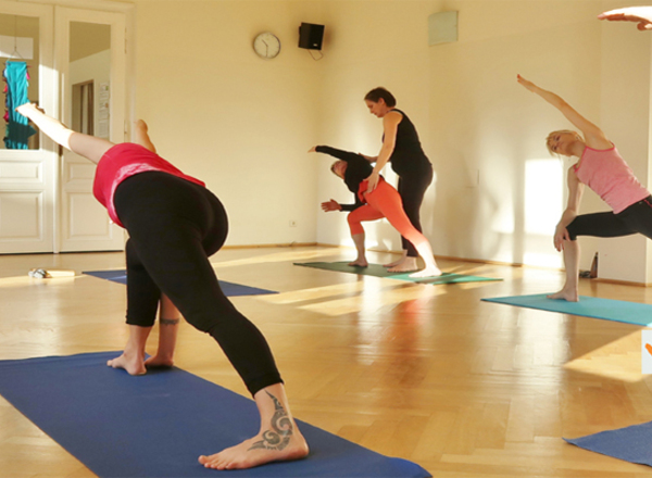 Penzing Yoga Anfänger:innen Kurs - Sonntags!