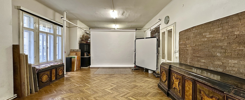 charmante Altbauwohnung 200 m ² als Atelier genutzt