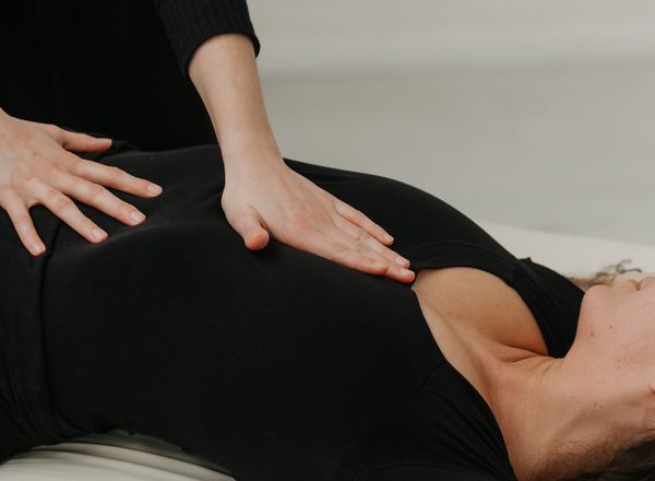 Somatische Körperarbeit nach dem Pantarei Approach