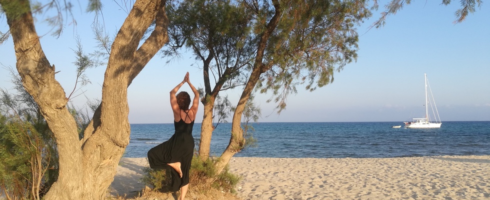 Treehut Yoga