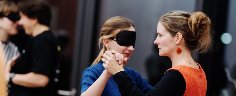 Tango Dancing in the Dark - Beginner Workshop