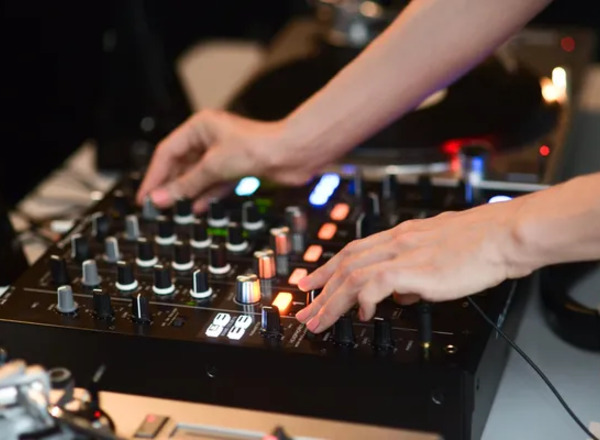 DJ Mixture 'Beats & Basics' Workshop by artsip