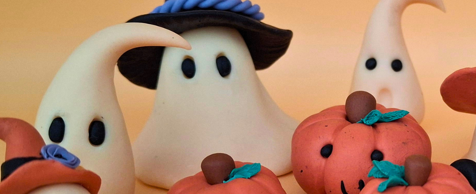 Desk Buddies Workshop - Halloween Edition in Vienna (English)