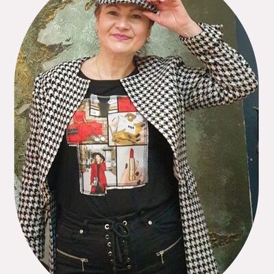 Suche einen Raum , um T-Shirts und Schoppers zu verkaufen. Ich habe eigene Produktion, patwork Design