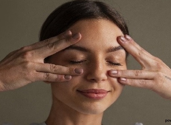 Face Yoga und weibliches Wohlbefinden