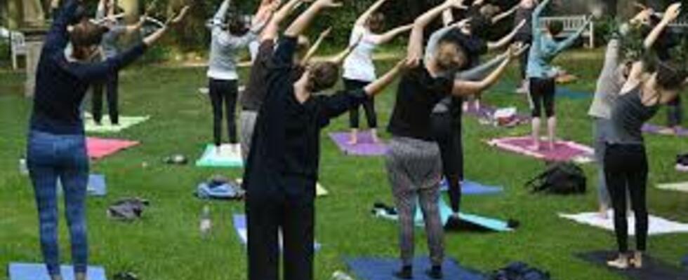 Sommeryoga im Auer Welsbachpark/Mittwochs ab 17.00