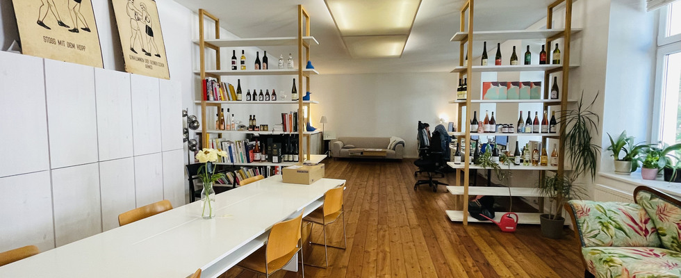 Vermieten Tisch in unserem großen Büro
