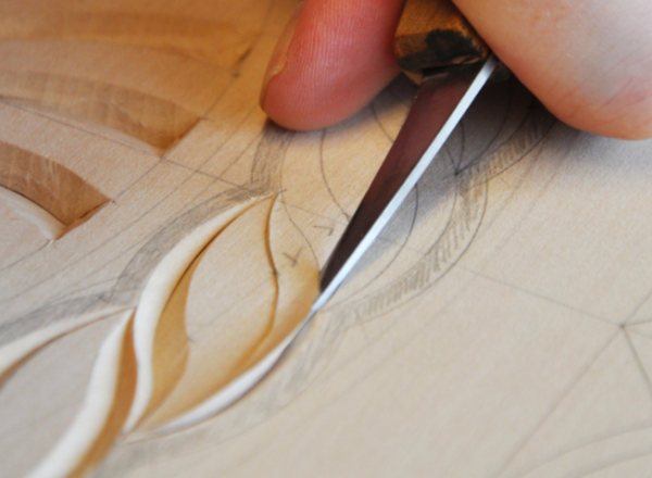 Holzschnitzkurs – Einführung in die Kerbschnitttechnik