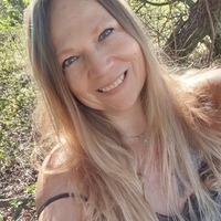 Raum für  Treffen / Präsentationen / Diskussionen / Musik / Kunsthandwerk